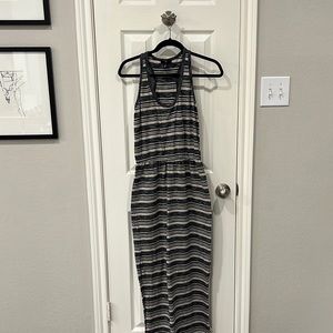 Gap -- Maxi Dress -- Size Small